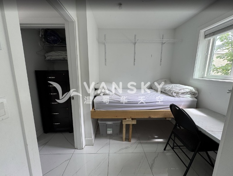 260607155543_Downstair bedcloset.jpg